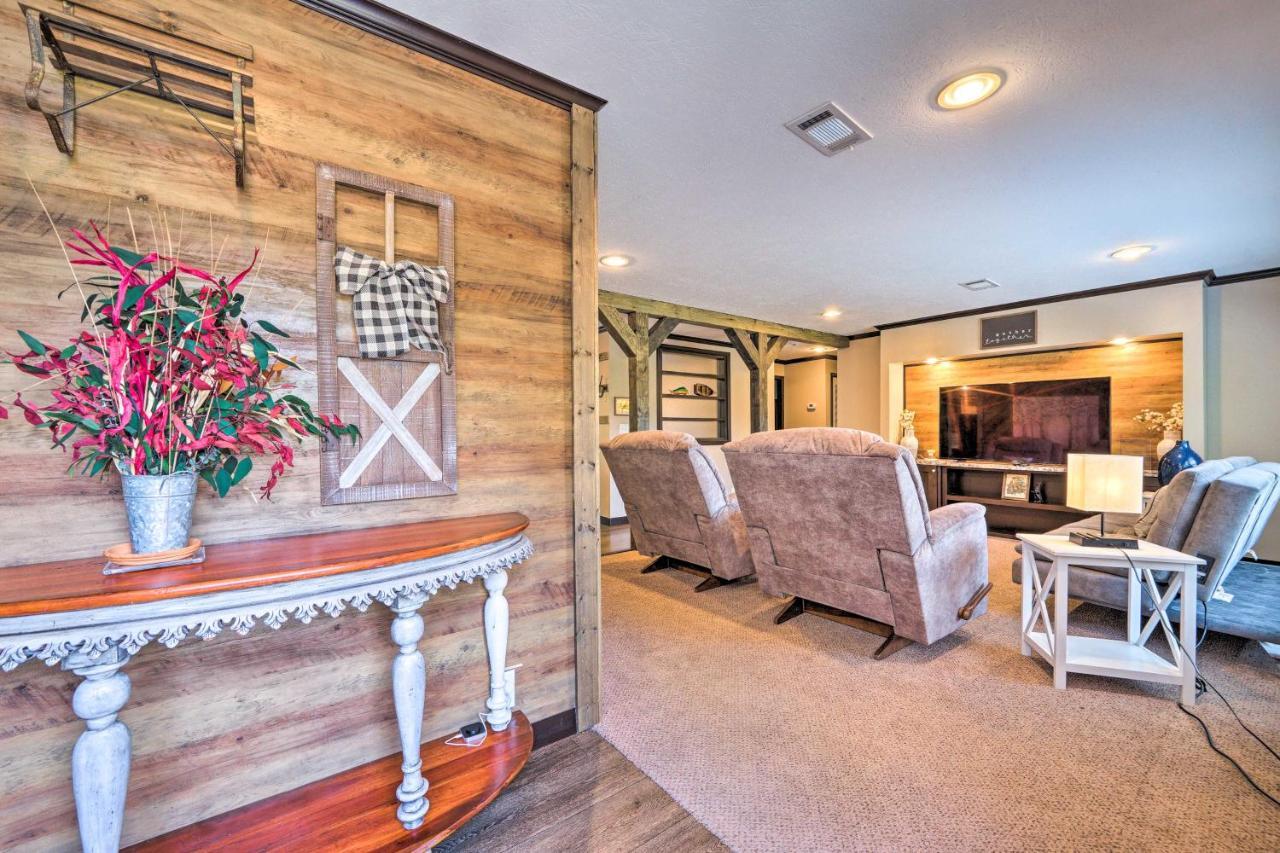 Pet-Friendly Home With Pool In Broken Bow! Exterior foto