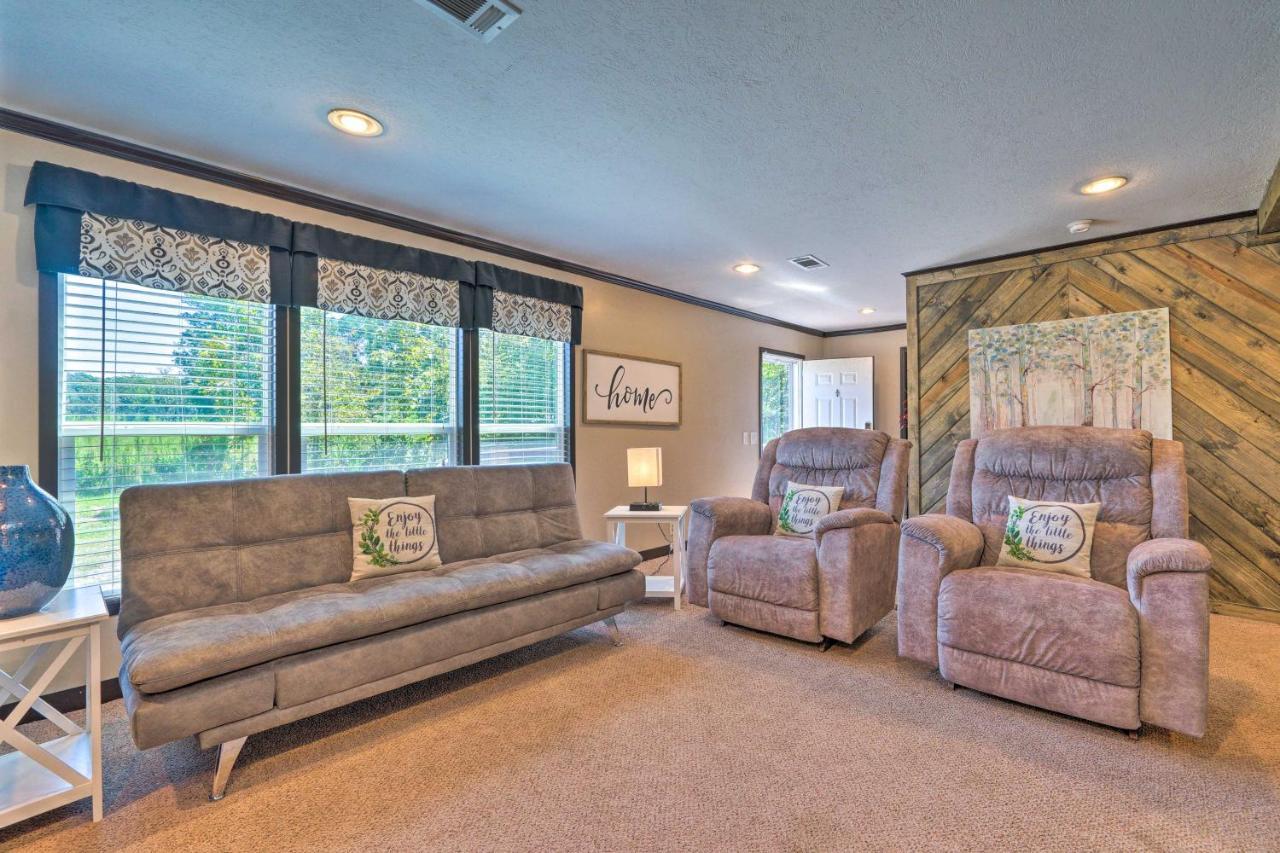 Pet-Friendly Home With Pool In Broken Bow! Exterior foto