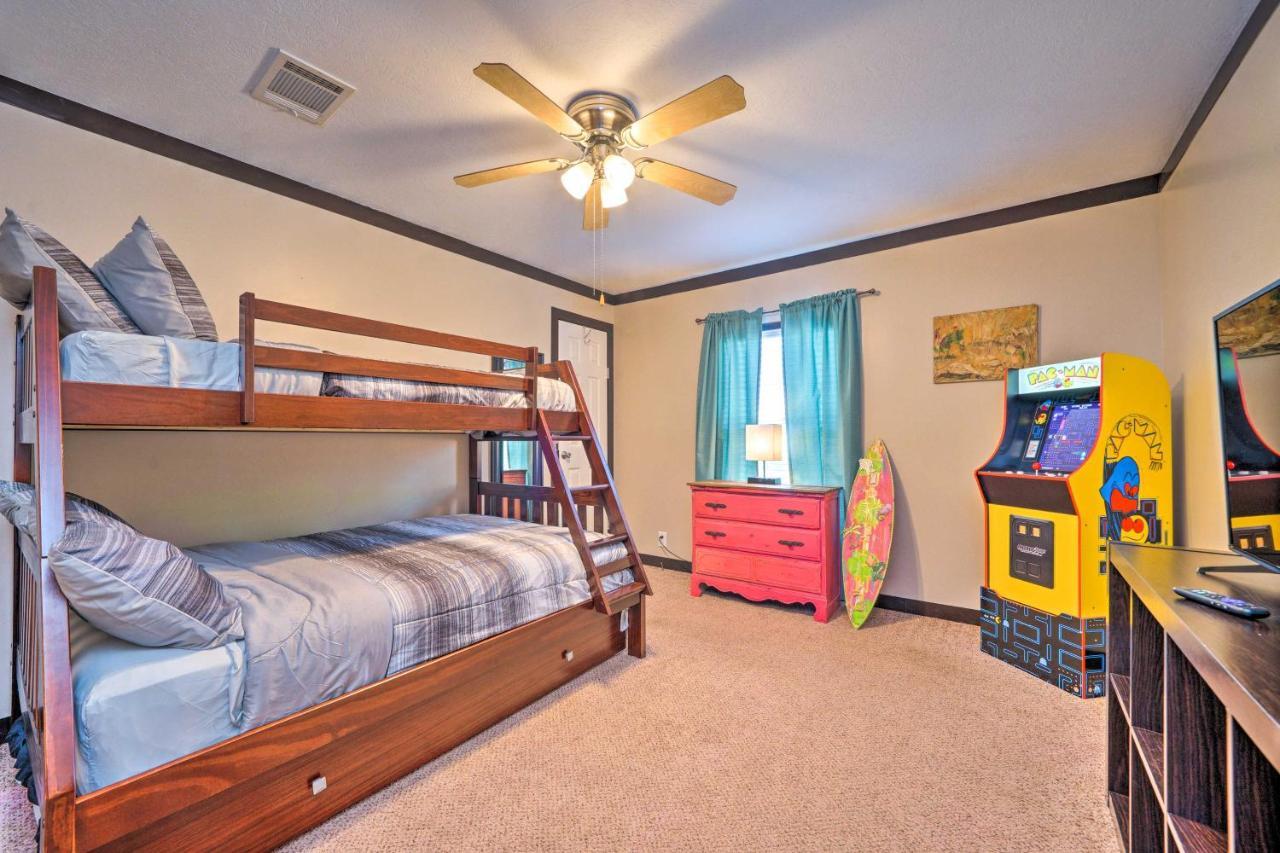 Pet-Friendly Home With Pool In Broken Bow! Exterior foto