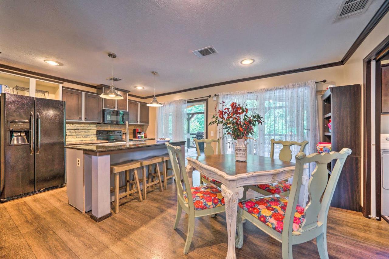 Pet-Friendly Home With Pool In Broken Bow! Exterior foto