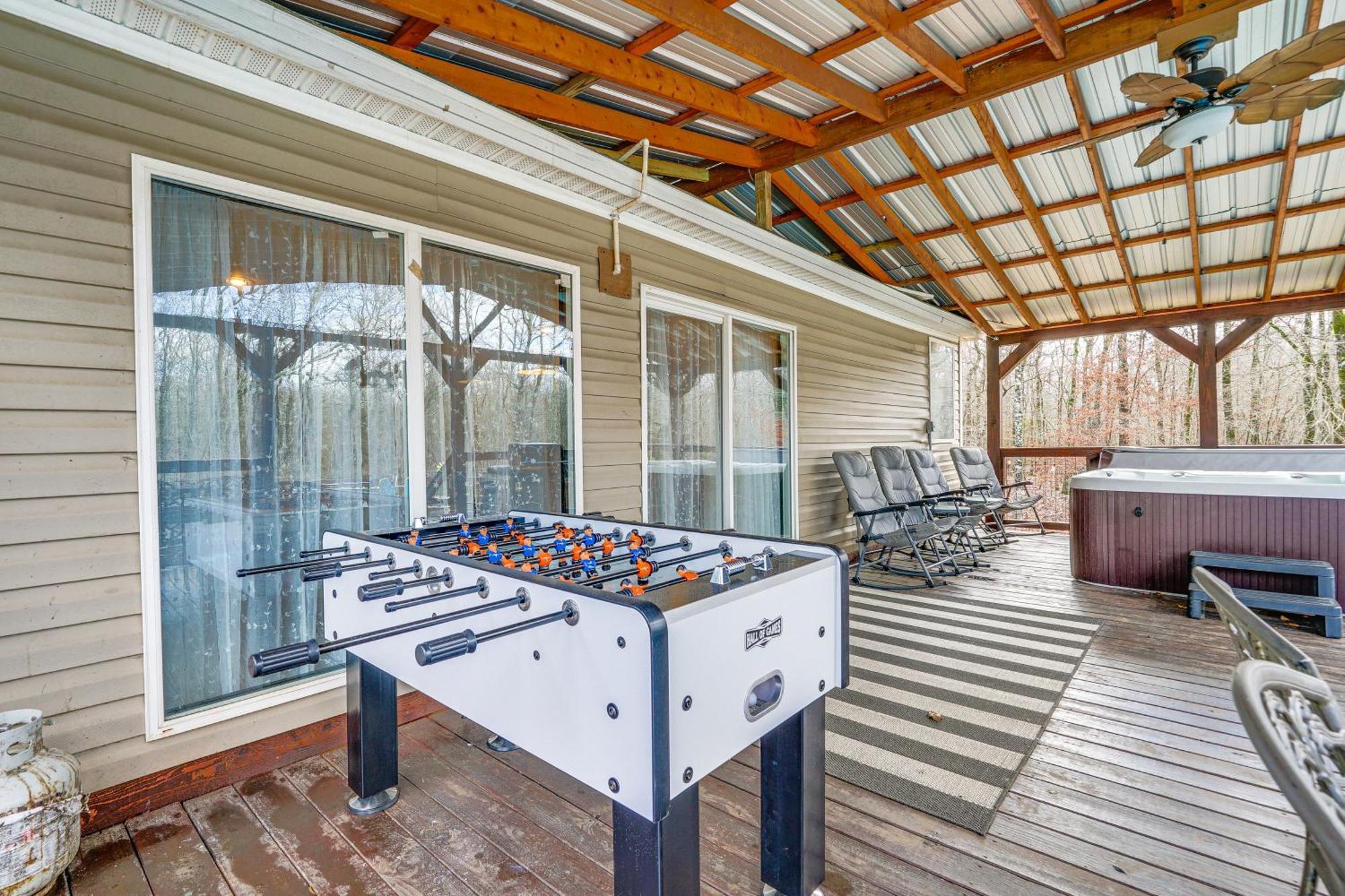 Pet-Friendly Home With Pool In Broken Bow! Exterior foto